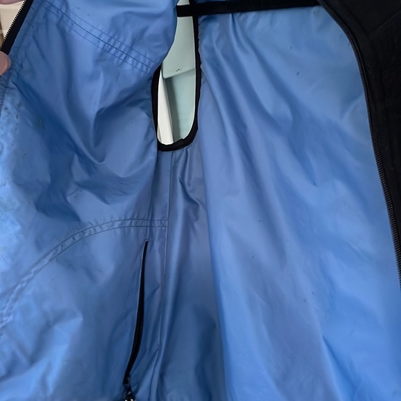 Boys 8-10 reversible vest. - Picture 3 of 5